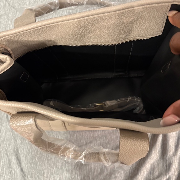 The Tote Bag - Picture 7 of 9